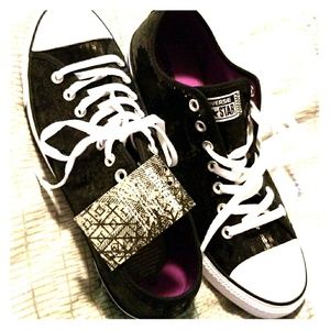 NWT Black Sparkly Converse!
